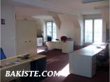 POISSY. IMMEUBLE DE BUREAUX A LOUER PLEIN CENTRE VILLE 